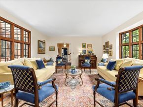 40 Westwood Dr, Worcester MA 01609