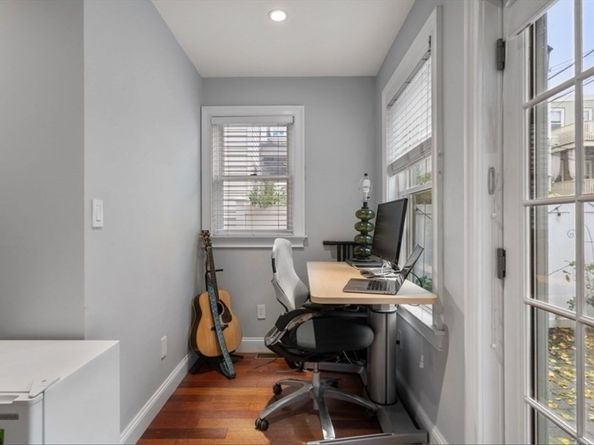 159 N St, Boston MA 02127