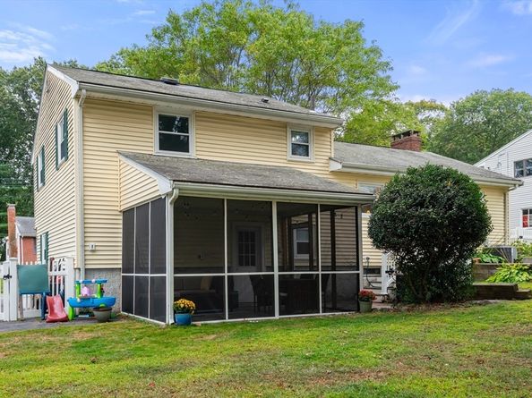 24 Pond Farm Rd, Dedham MA 02026