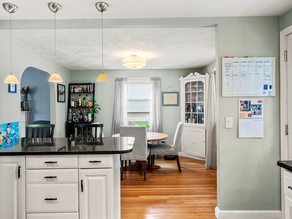 24 Pond Farm Rd, Dedham MA 02026