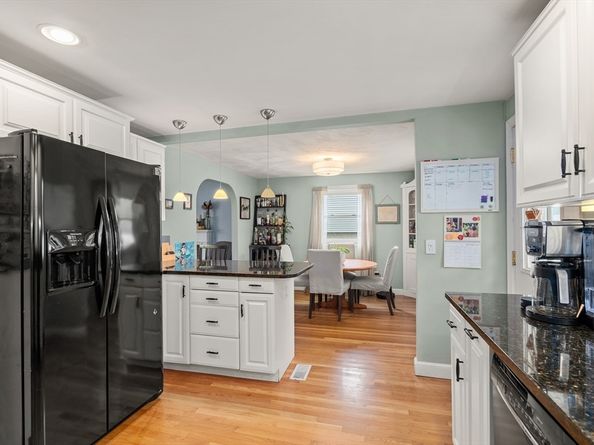 24 Pond Farm Rd, Dedham MA 02026