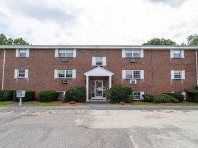 39 Pleasant St C5, Northborough MA 01532
