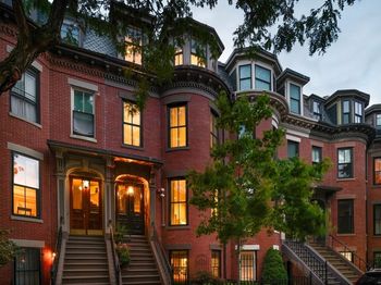109 Appleton St