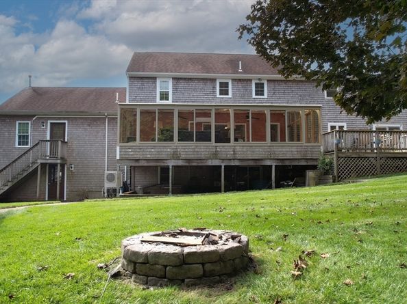 5 Jaclyn Way, Bridgewater MA 02324