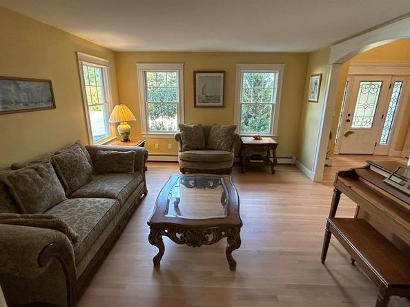 16 Salt Meadow Ln, Scituate MA 02066