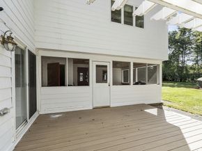 10 Brook St, Chelmsford MA 01824