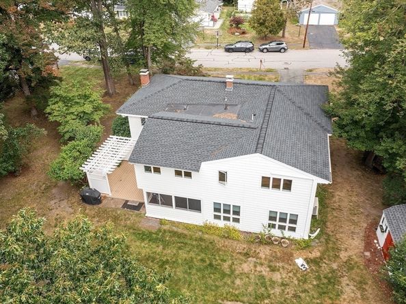 10 Brook St, Chelmsford MA 01824