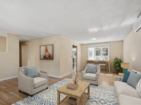 10 Brook St, Chelmsford MA 01824