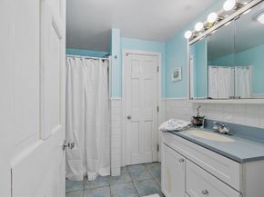 10 Brook St, Chelmsford MA 01824