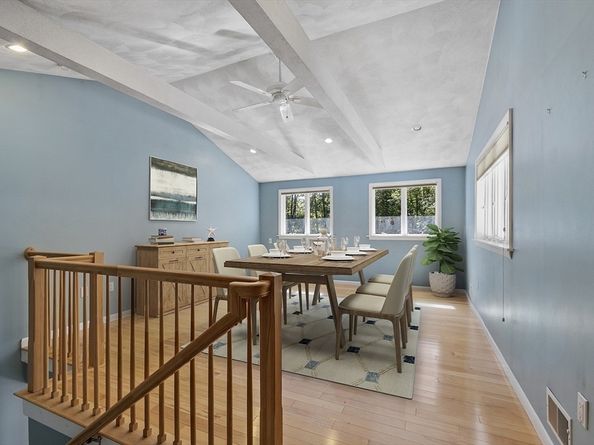 10 Brook St, Chelmsford MA 01824