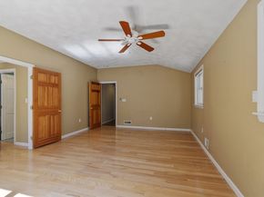 10 Brook St, Chelmsford MA 01824