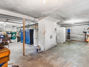28 Western Ave, Hull MA 02045