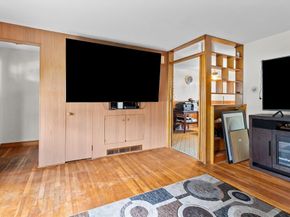 26 E Dexter Ave, Woburn MA 01801