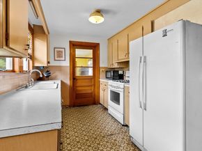 26 E Dexter Ave, Woburn MA 01801