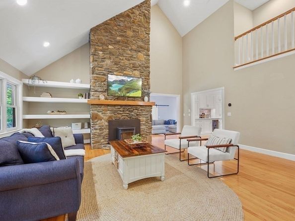 31 Douglas Road, Sutton MA 01590