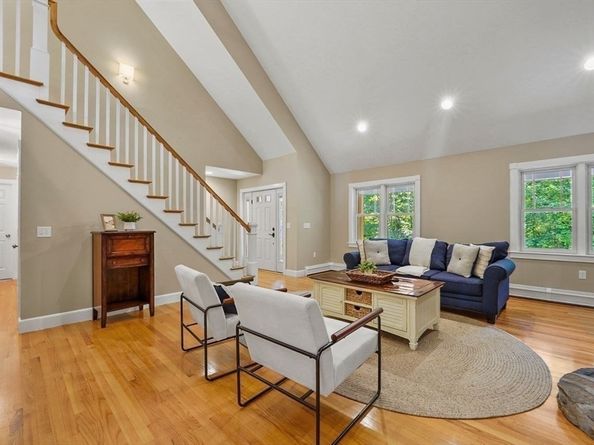 31 Douglas Road, Sutton MA 01590