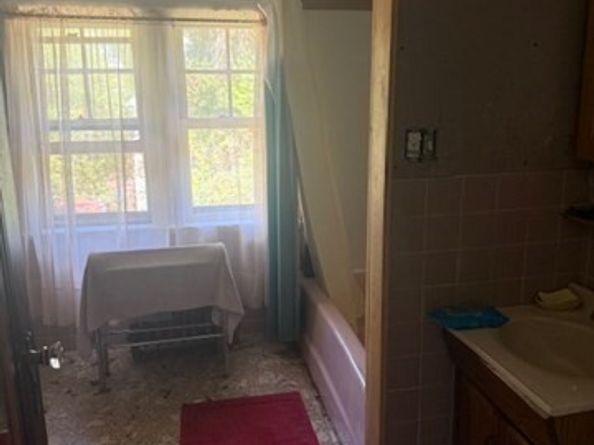 155 Tory Fort Ln, Worcester MA 01602