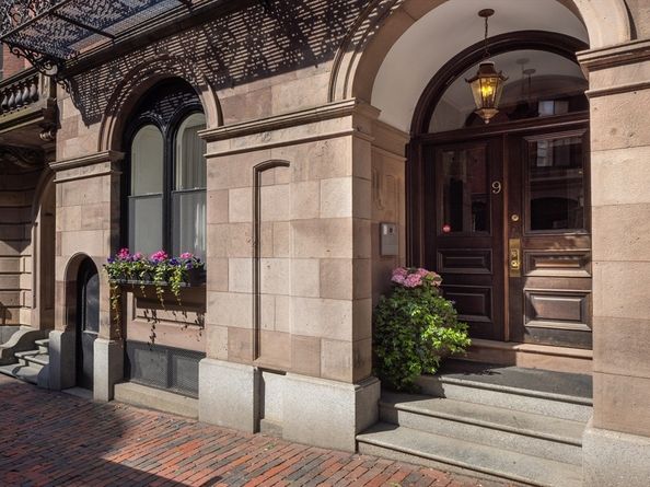 9 Walnut St, Boston MA 02108