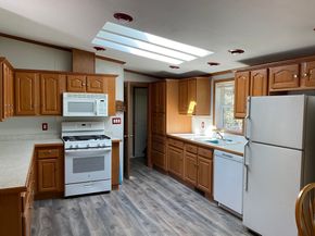 22 Medallion Road, Holbrook MA 02343