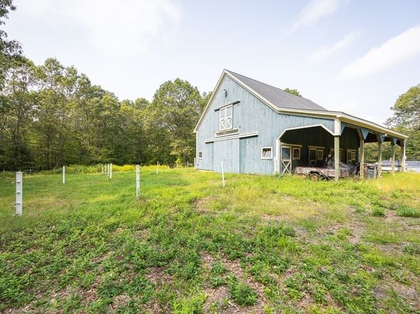 288 High Street, Uxbridge MA 01569