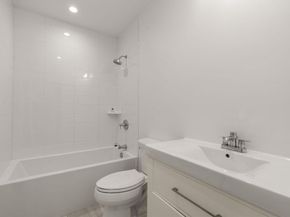 18 Chestnut Pl 18, Brookline MA 02445