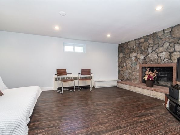 206-R Cedar Street, Wellesley MA 02481