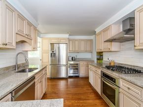 206-R Cedar Street, Wellesley MA 02481