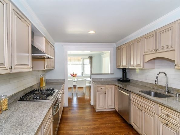 206-R Cedar Street, Wellesley MA 02481