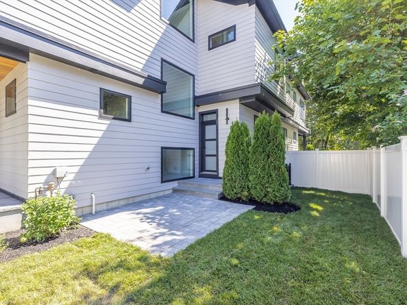 18 Pennsylvania, Newton MA 02461