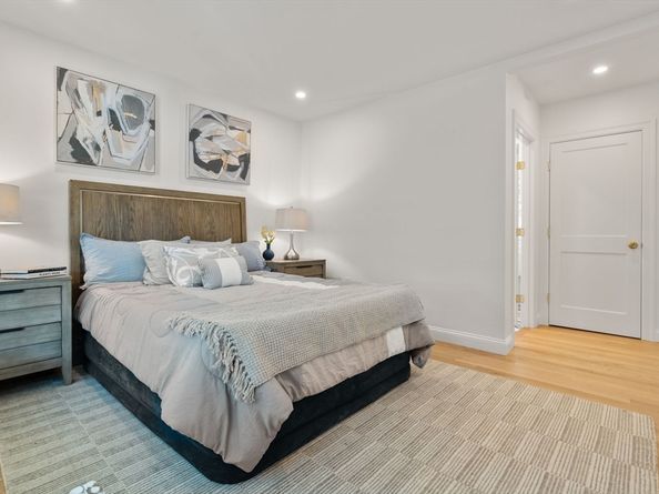 85 Naples Rd B, Brookline MA 02446