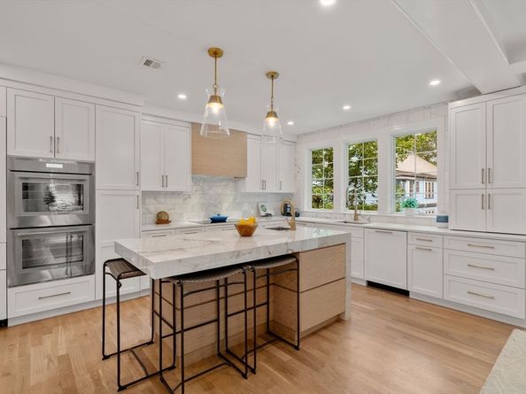 85 Naples Rd B, Brookline MA 02446