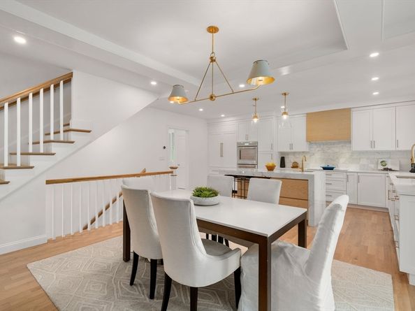 85 Naples Rd B, Brookline MA 02446