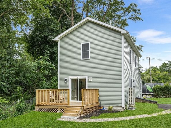 16 N Main St, Avon MA 02322