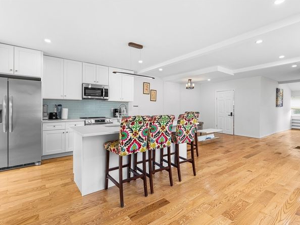 16 N Main St, Avon MA 02322