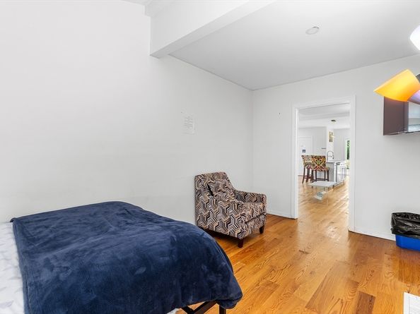 16 N Main St, Avon MA 02322