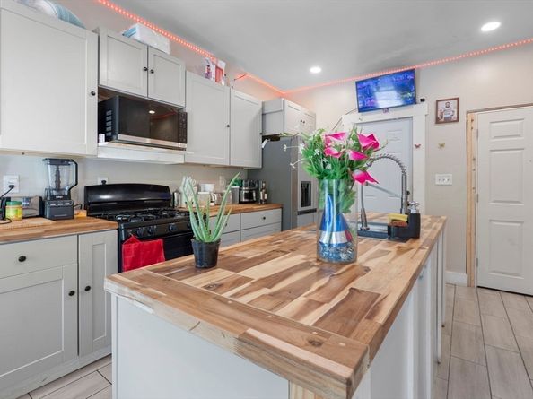 492 Harvard, Boston MA 02124