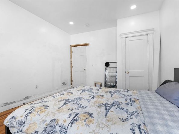 492 Harvard, Boston MA 02124