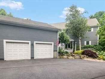 11 Forest Lane