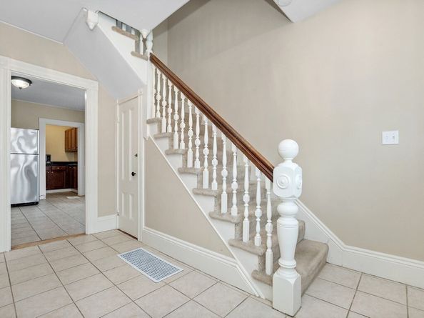 162 Myrtle Street 1, Waltham MA 02453
