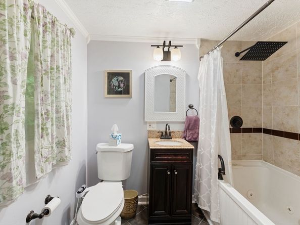44 Drexel St, Worcester MA 01602
