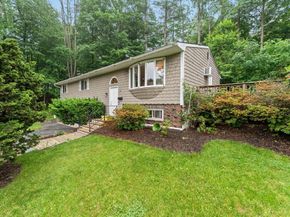 44 Drexel St, Worcester MA 01602
