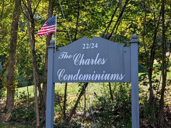 24 Charles St 10, Douglas MA 01516