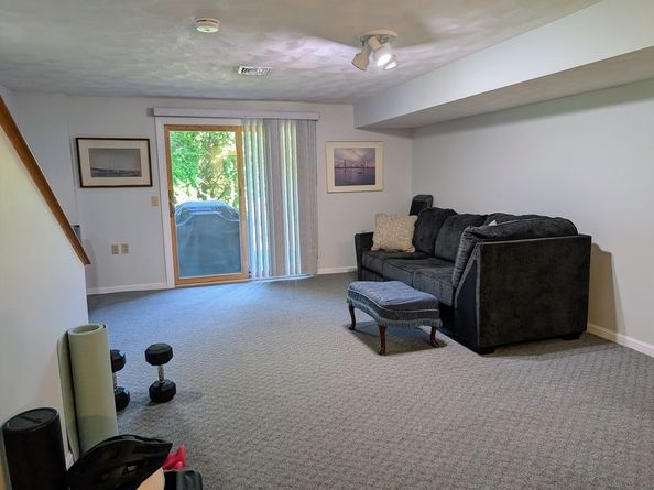 24 Charles St 10, Douglas MA 01516