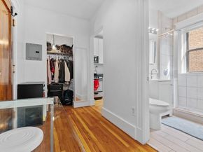 11 Park Drive 28, Boston MA 02215