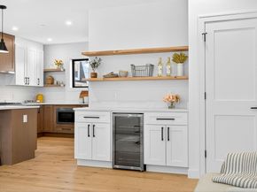 34 Fiske Ave A, Somerville MA 02145