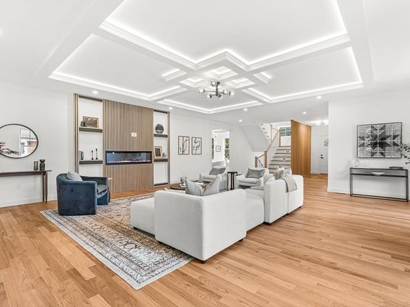 443 Central Ave, Needham MA 02494