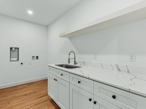 443 Central Ave, Needham MA 02494