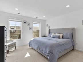 121 White Pond Way 121, Sudbury MA 01776