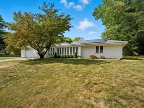 19 Nob Hill Dr., Framingham MA 01701
