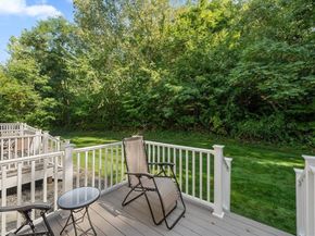32 Whispering Pine Cir 32, Worcester MA 01606